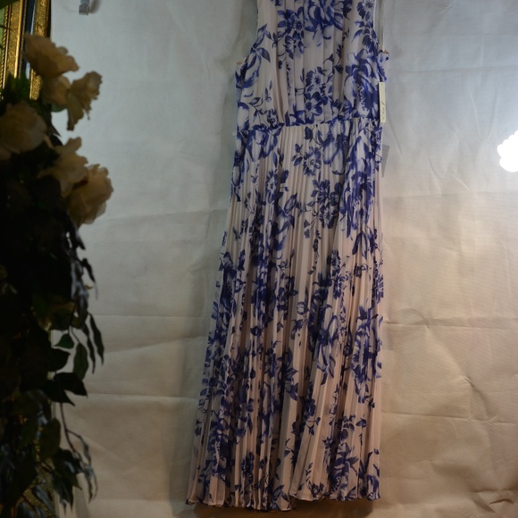 Nordstrom Long Floral Chiffon like flowing Roman Style dress. NWT SZ 14 - Picture 4 of 14